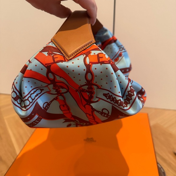 Hermes silk bag - Picture 4 of 6